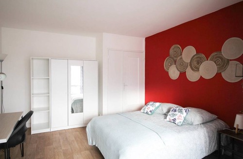 Levallois-Perret Resort | 93 m² Private room ∙ 1 bedroom ∙ 5 guests