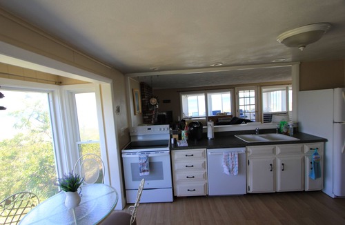 Sagamore Beach House | 93 Phillips Rd SD246
