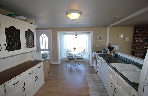 Sagamore Beach House | 93 Phillips Rd SD246