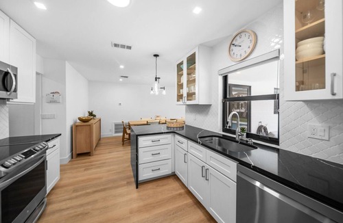 Tropic Isle House | 933 Managed By Brampton Park
