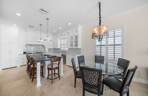 Tropic Isle House | 944 Managed by Brampton Park