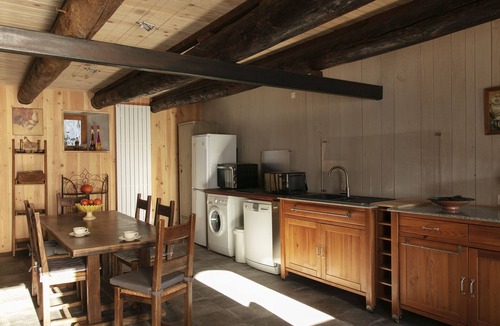Saint-Germain-lʼHerm Cottage | 95 m² former farmhouse