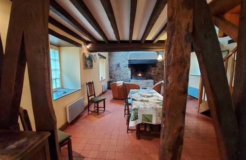 Saint-Mars-sur-la-Futaie House | 95 m² House ∙ 3 bedrooms ∙ 5 guests