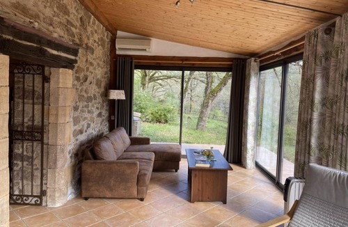 Connac House | 96 m² House ∙ 3 bedrooms ∙ 5 guests