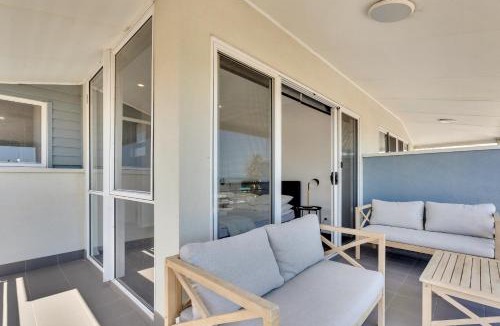 Semaphore House | 96C Esplanade, Semaphore