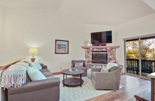 Dillon House | 97 Lookout Ridge townhouse