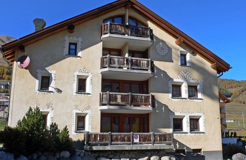 Zuoz Apartment | 98 m² Apartment ∙ 2 bedrooms ∙ 4 guests