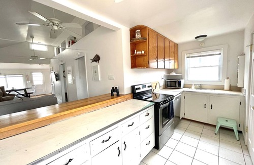 Prime Hook Beach House | 9819 Shore - Beachfront on Primehook Beach.