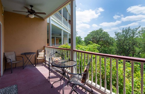 Gruene Apartment | 99 m² Apartment ∙ 3 bedrooms ∙ 8 guests