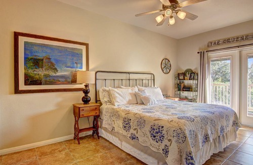 Gruene Apartment | 99 m² Apartment ∙ 3 bedrooms ∙ 8 guests