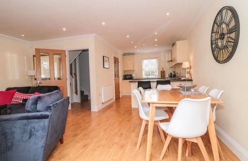 Christchurch Cottage | 9A Wick Lane