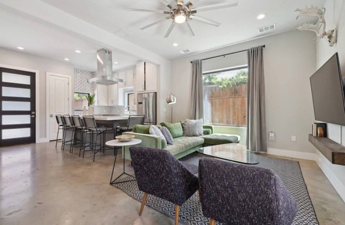 Govalle House | 9BR East Austin Combo | Pool & Outdoor Dining