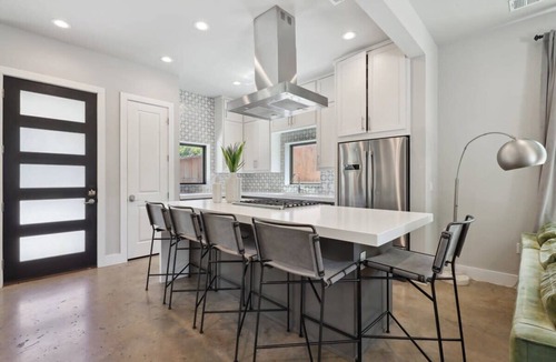 Govalle House | 9BR East Austin Combo | Pool & Outdoor Dining
