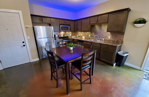 Columbia Apartment | 9th St. Beals Loft Downtown Columbia