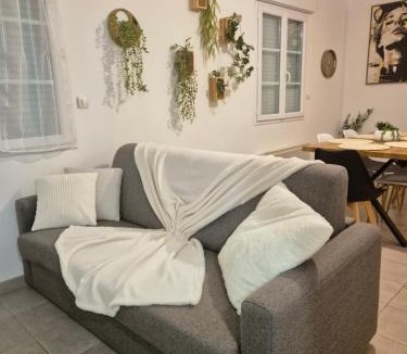 Tille Apartment | Aéroport à pied La signature doré