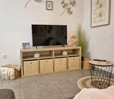 Tille Apartment | Aéroport à pied La signature doré