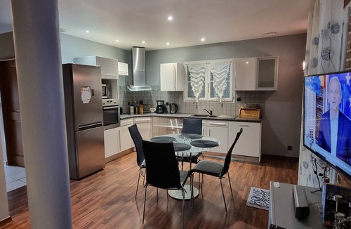 Lamalou-les-Bains Apartment | A 10-MINUTE WALK FROM DOWNTOWN