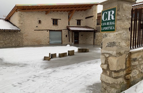 Arraia-Maeztu Cottage | !a 15 min de Vitoria, Casa Rural con Chimenea, en Plena Naturaleza!