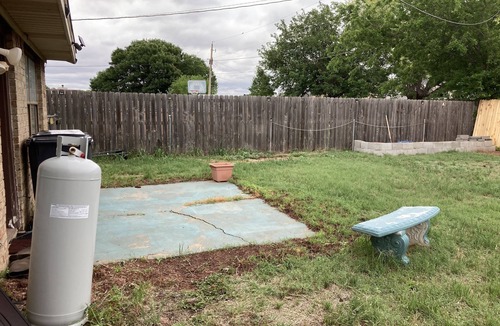 Wichita Falls Apartment | A 2 Bedroom 1 bath apartment with fireplace 101-A+Food Pantry