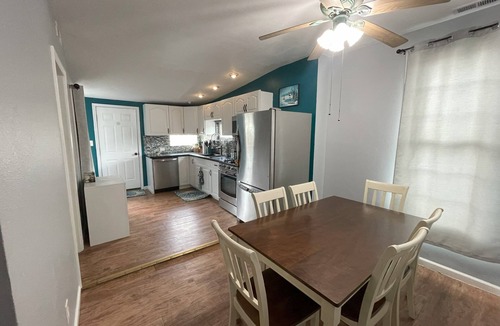 Leadville North House | A 2-bedroom house right off of main street in Leadville with off street parking