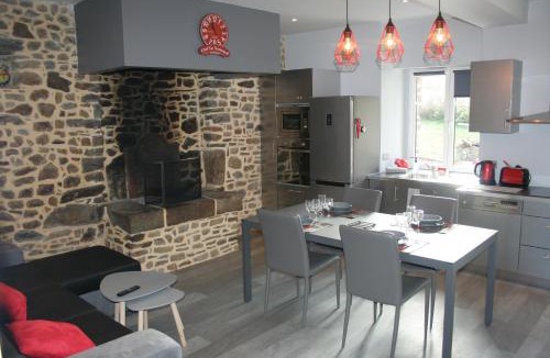 Saint-Senier-de-Beuvron House | A 20 kms du Mont St Michel, Charme à la campagne