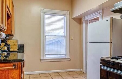 North Oak Park House | A+ 2BR Vic Walk to UC Davis & Shriners Med Center