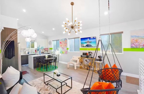 NoHo Arts District House | A. 3BR NoHo Pad 15m to Universal + Patio + Grill + Parking