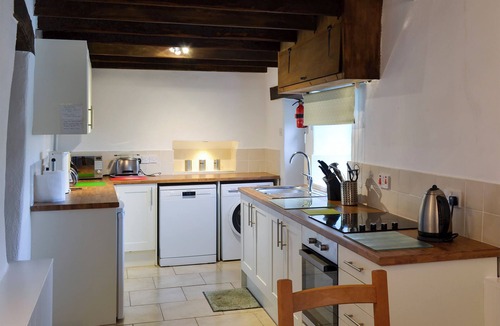 St Issey Cottage | A 400 year old cottage with original features.