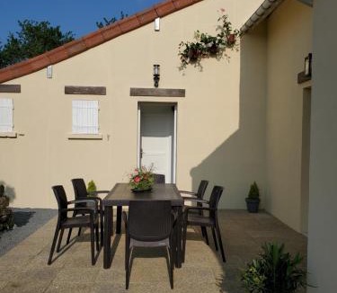 Cricqueville-en-Bessin House | A 5 min de la Pointe du Hoc