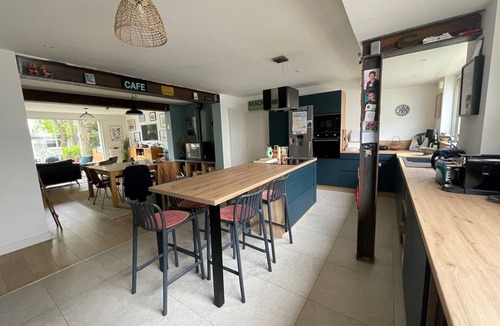 Saint-Nazaire House | A 50m de la mer ! Vaste Maison Idéale Pour les Familles