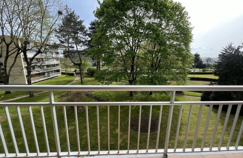 Velizy-Villacoublay Apartment | A 6 Kilomètres du Château de Versailles et 13 Kilomètres du Golf National !
