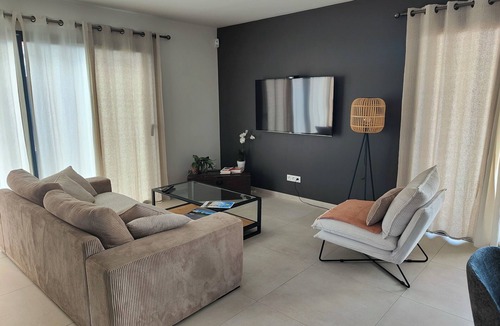 Villelongue-de-la-Salanque Villa | A 6km de la Plage!