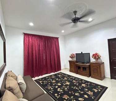 Kampung Gong Pauh House | A&a Homestay