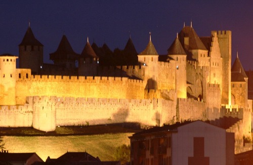 Carcassonne Apartment | A balcony overlooking the city