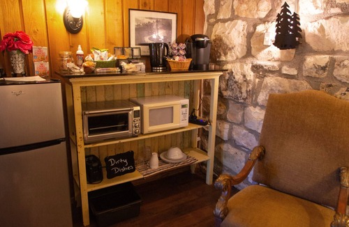 Fredericksburg Bed & Breakfast | A Barn at the Quarry