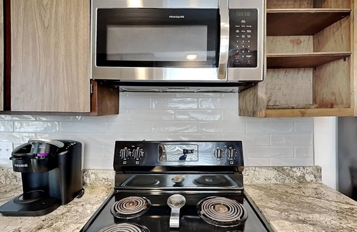 Sailhouse Condo | A Bay From It All | Access to Pool + Lighted Pier & Racquet Courts