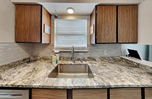 Sailhouse Apartment | A Bay From It All