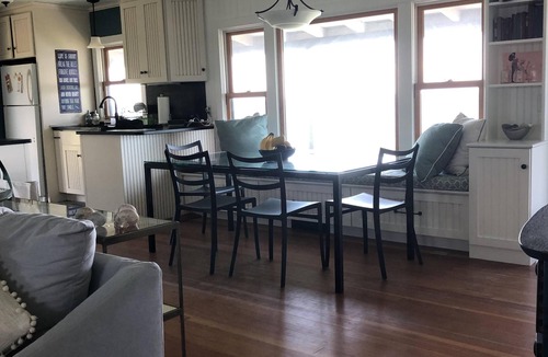 Waterford Cottage | A beach cottage gem.