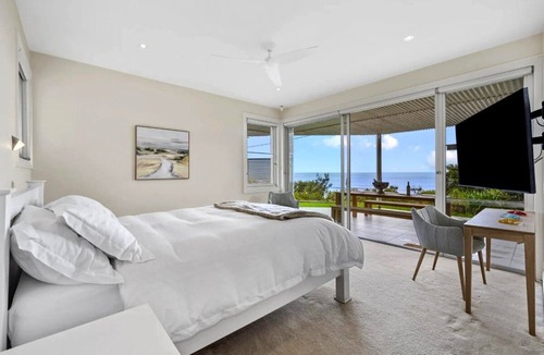 Hardys Bay House | A Beachside Getaway 13