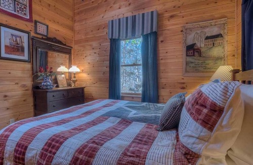 Morganton Cabin | A Beary Nice View by Escape to Blue Ridge