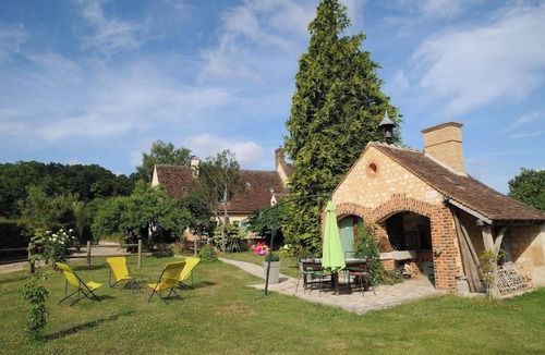 Dorceau House | A beautiful property in the heart of the Perche region. Greenway for bike rides.