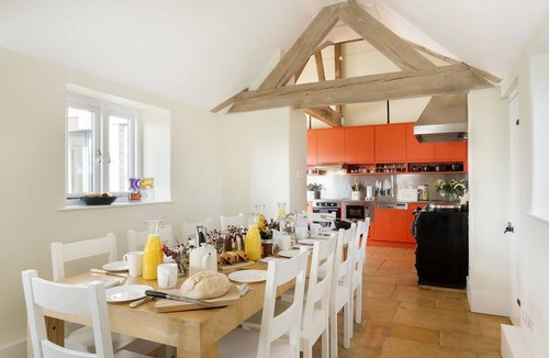 Laverton House | A beautiful barn sleeping 10 guests