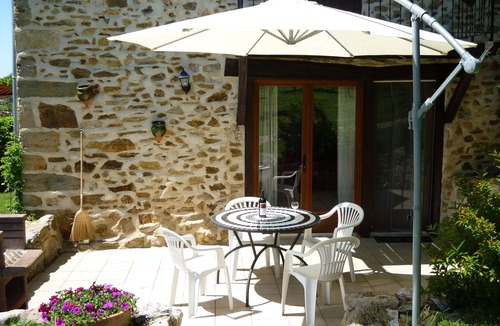 Anglars-Saint-Felix Cottage | A beautiful character cottage with a private pool