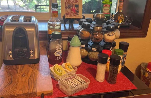 Eagle Point House | A beautiful Skyfall Landing