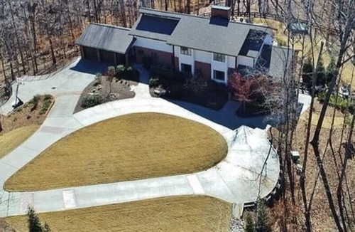 Gainesville House | A Beautiful vacation home on Lake Lanier W Hot Tub and stunning 14 acres of land