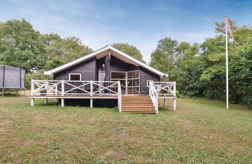 Haarby House | A beautiful, well furnished cottage with wonderful terraces around the house.