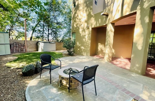 Albuquerque Villa | A Big House