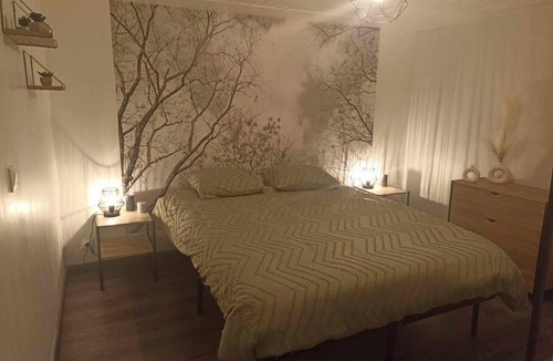 Saint-Sauveur-Marville House | A Bigeo