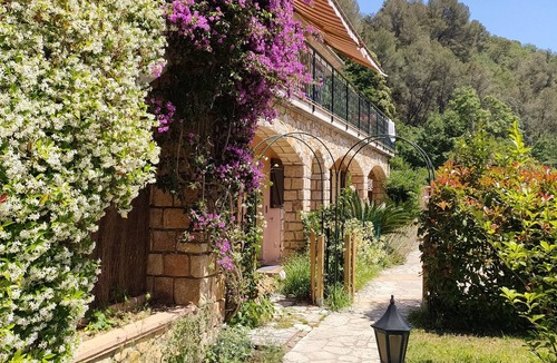 Cagnes-sur-Mer House | A bit of straw