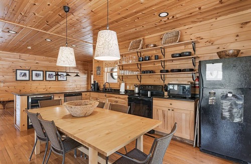 Bryson City Cabin | A Blessing An Upscale Mountain Getaway